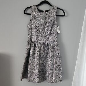 NEW Kensie Black & White Zebra Print Sleeveless Fit-and-Flare Dress